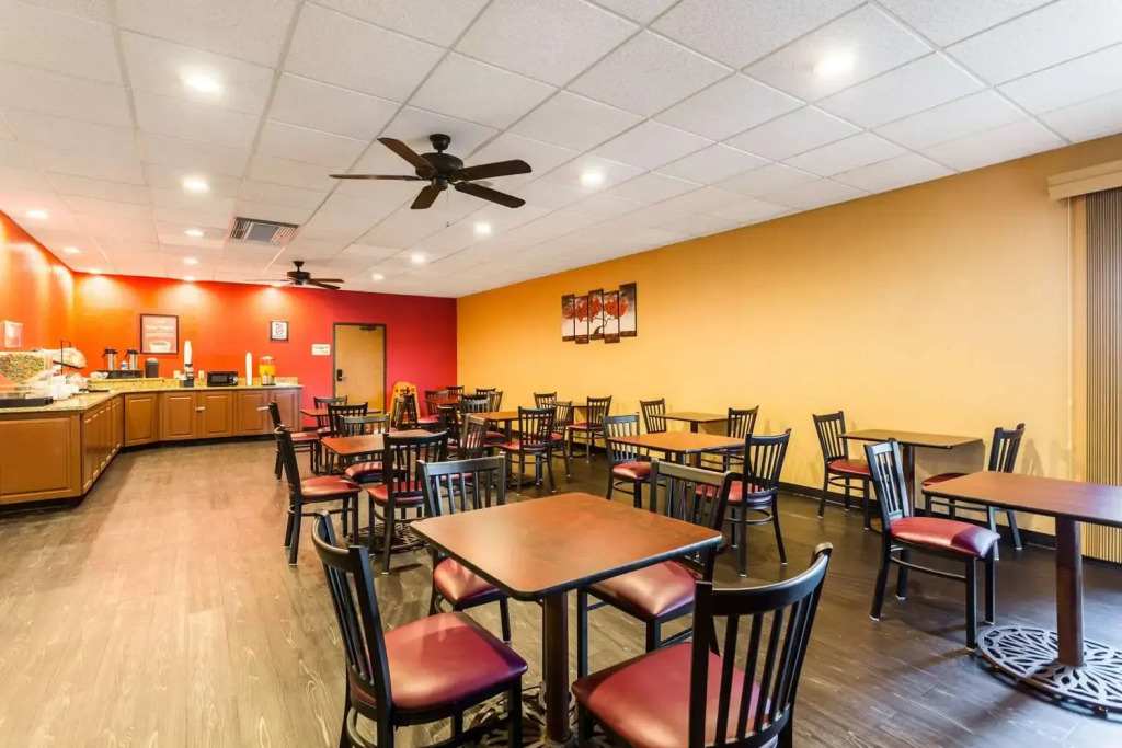 Econo Lodge Oxmoor