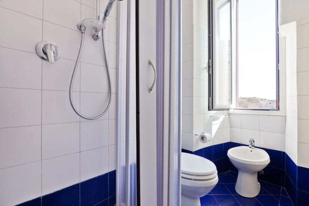 Paola Guest House