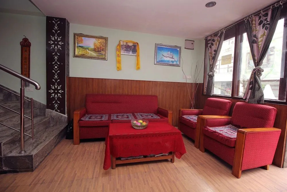 OYO 7431 Hotel Tushita