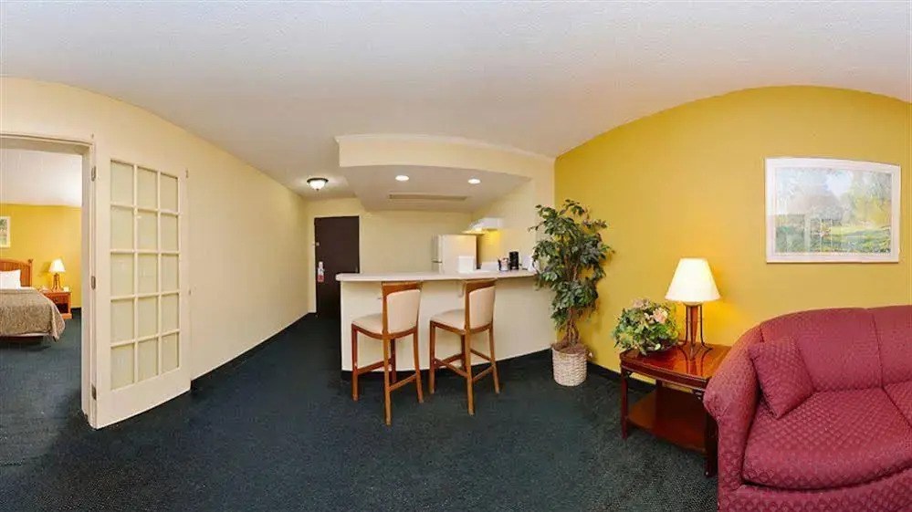 LeBossier Hotel