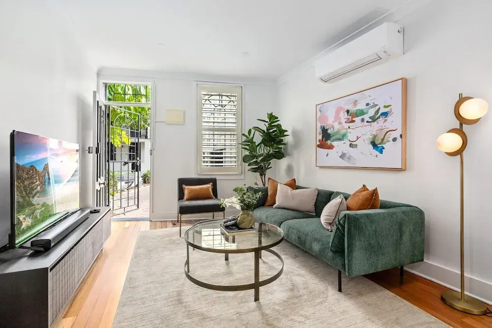 Charming 2-bed Terrace in the Heart of Surry Hills