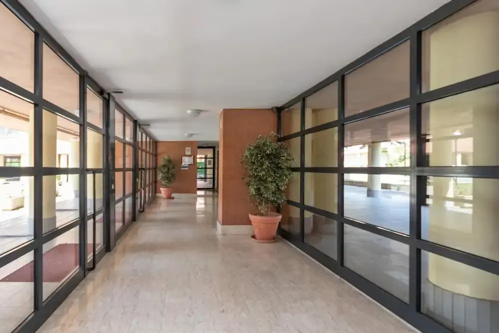Studio con Terrazzo nei Pressi Dell Universit by Wonderful Italy
