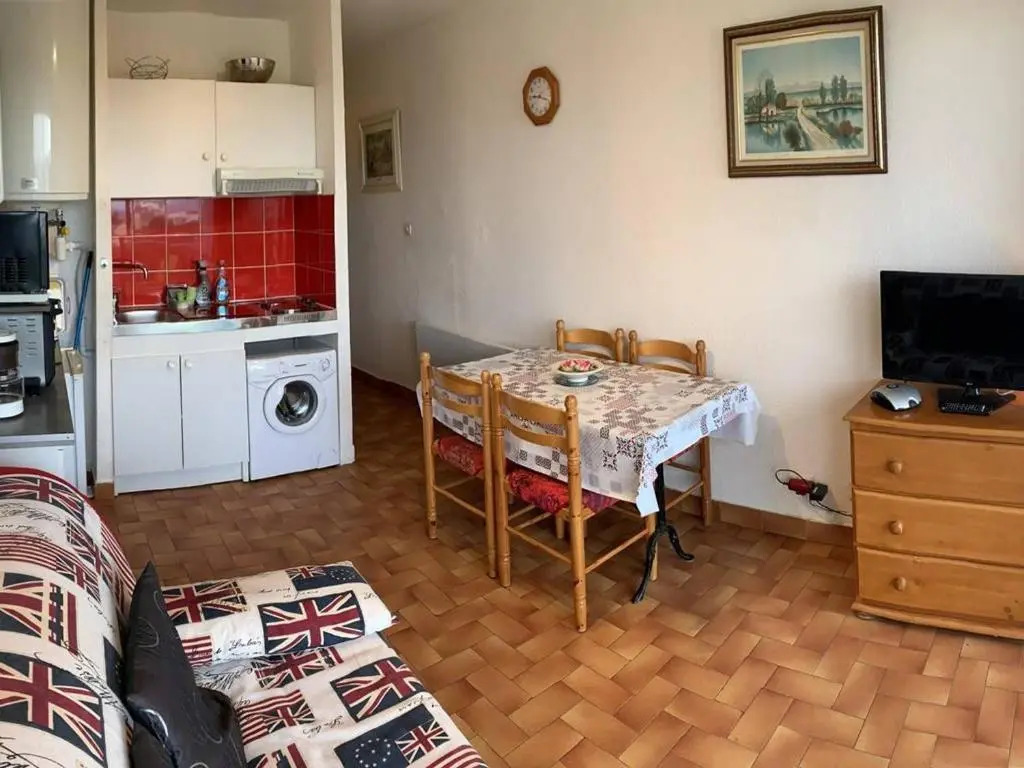 Appartement Balaruc-les-Bains, 1 pièce, 2 personnes - FR-1-571-9