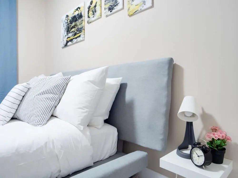 Gorgeous 2Br Condo w Parking Patio Coffee