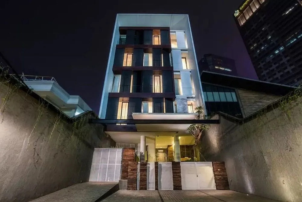 ZEN Premium Sampoerna Strategic Square