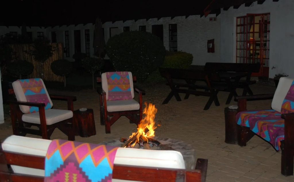 Journey's Inn Africa Guest Lodge