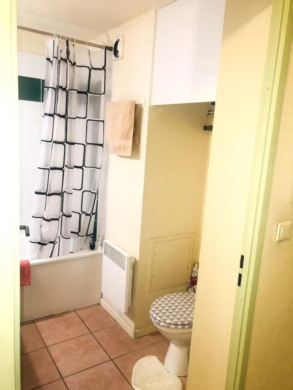Villa with One Bedroom in Nîmes