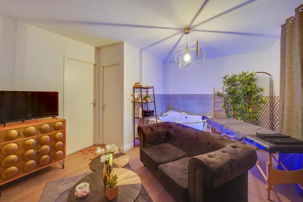 Sweet Angel Suite Romantique Avec SPA (Adults Only)