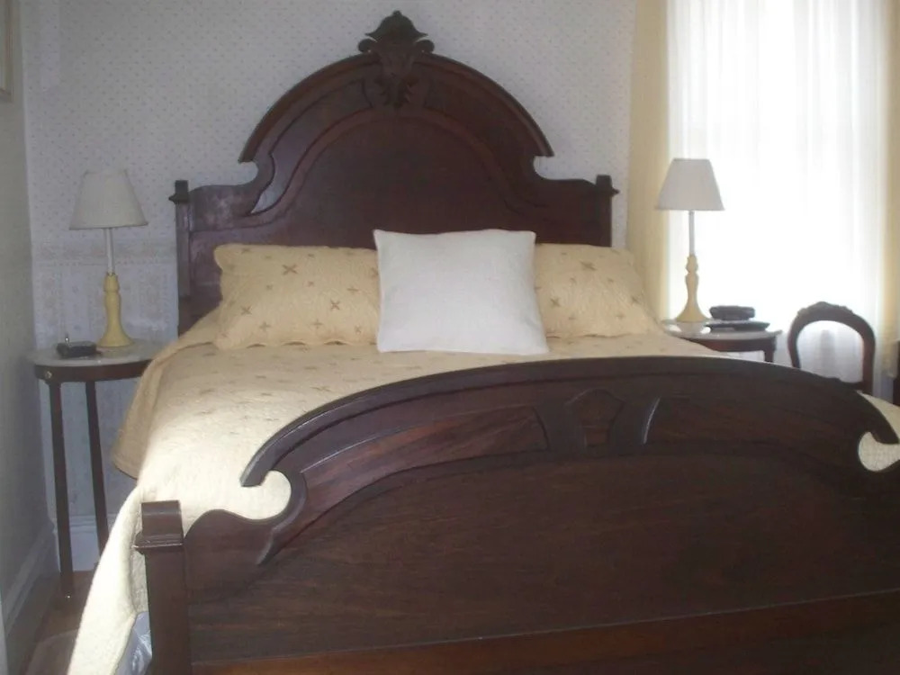 The Dominion House Bed & Breakfast