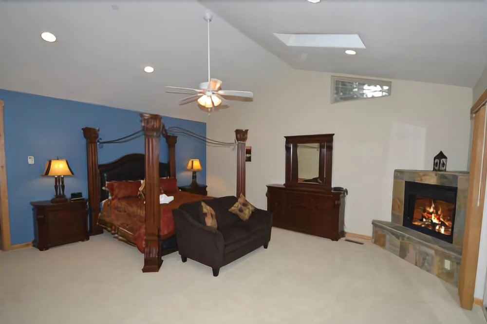 1357 Gilmore by RedAwning