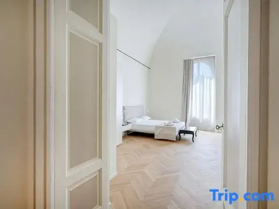 PalazzoTorre 102 - Luxury suite with tower view