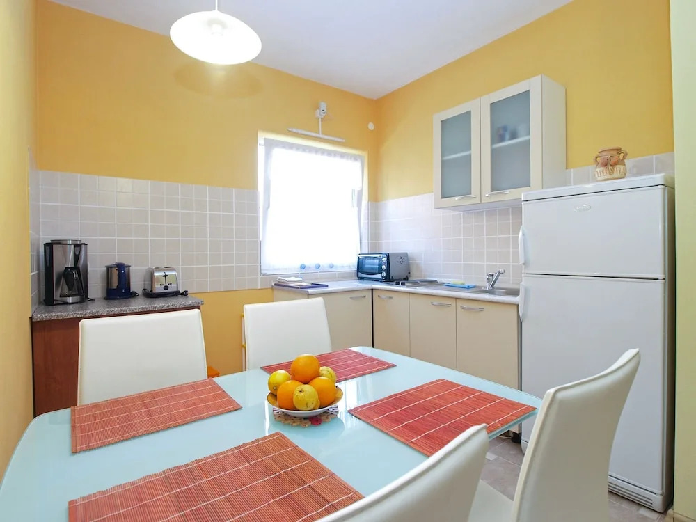 Apartment 1840