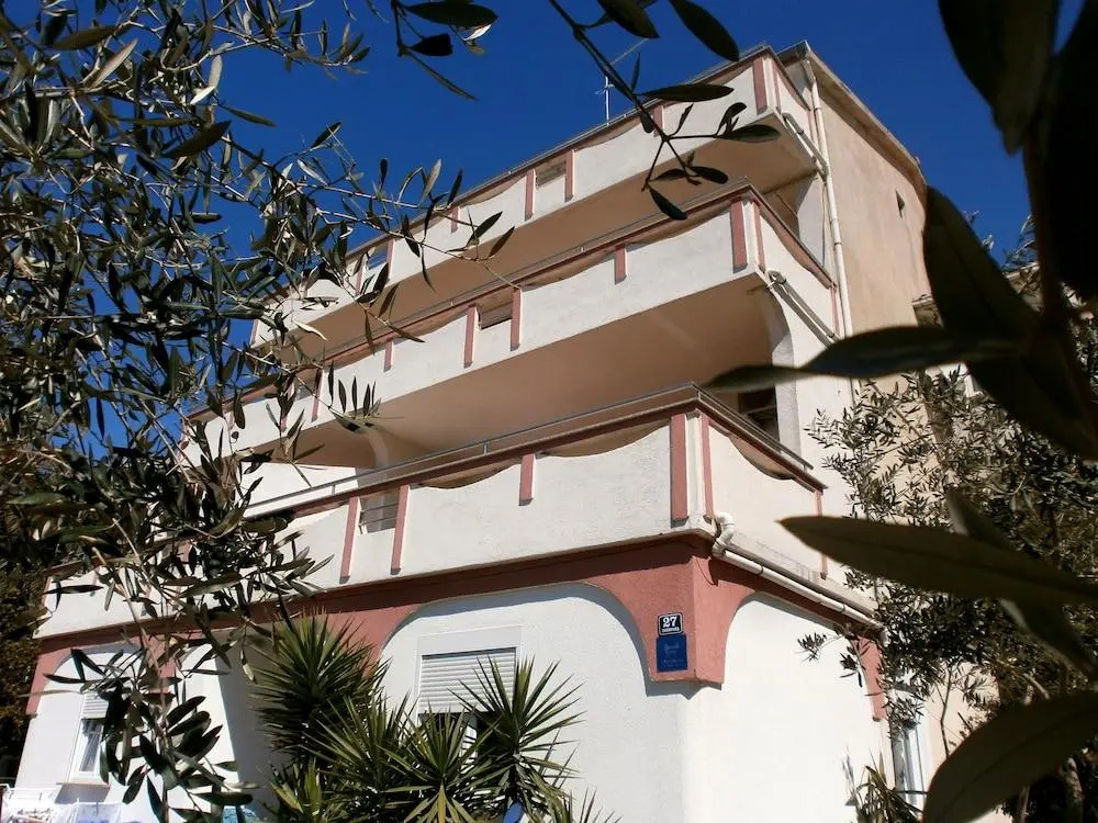 Apartments Miki