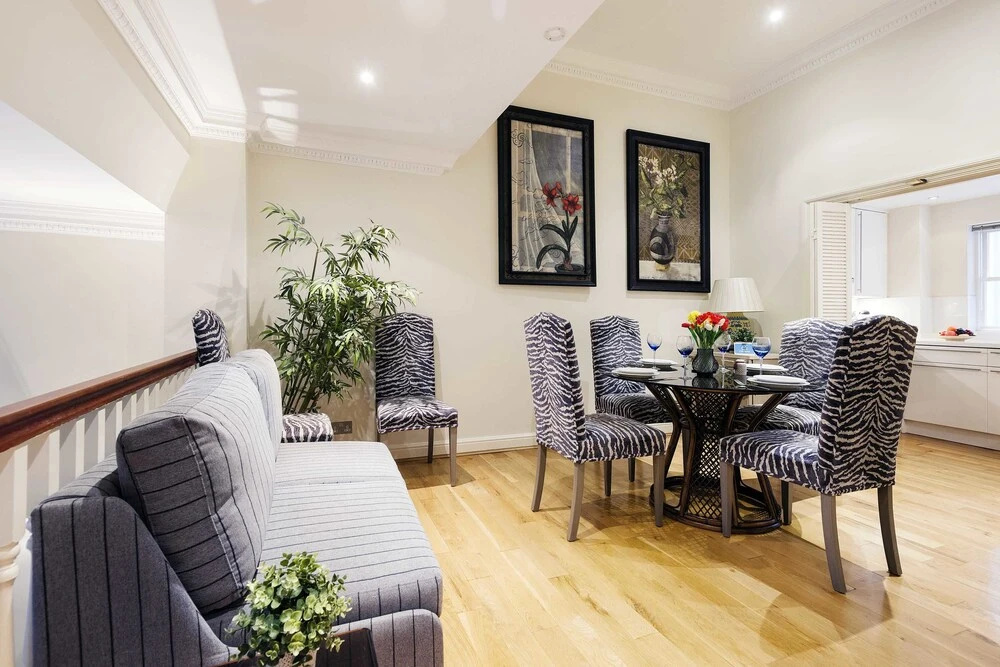 The South Kensington Courtfield Gardens - SM01