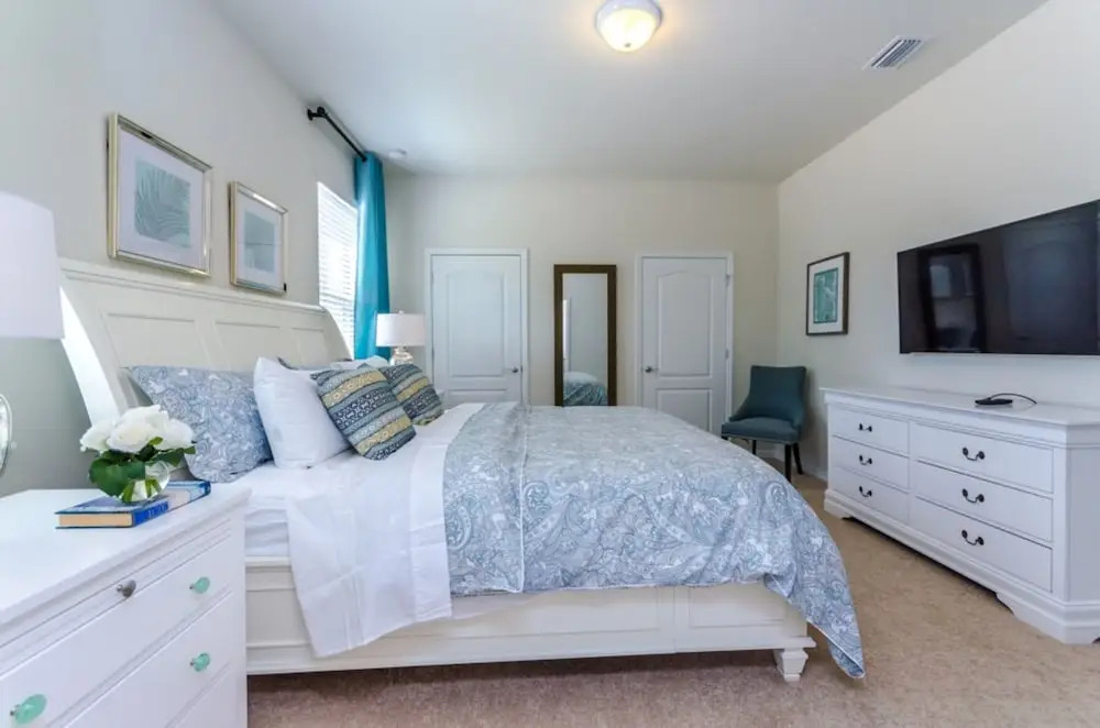 Windsor at Westside - 8889 Qin Loop