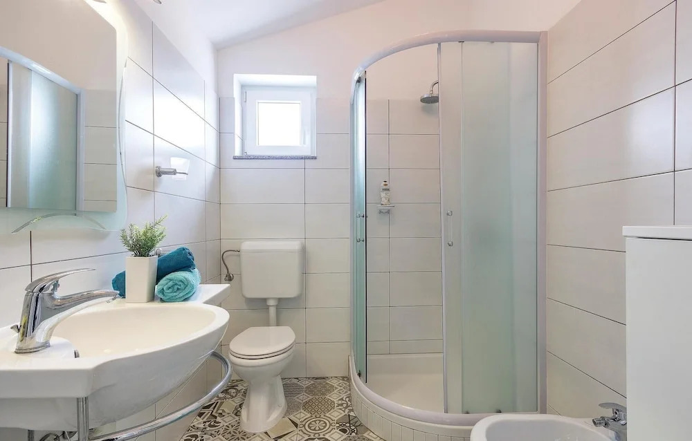 Amazing Home in Pula With Wifi and 4 Bedrooms