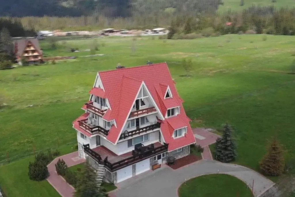 Villa Teddy Zakopane Murzasichle-Tatras Mountains entire house in a quiet neighborhood