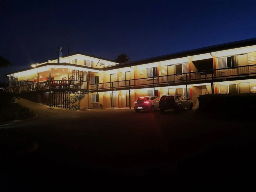 Island View Motel