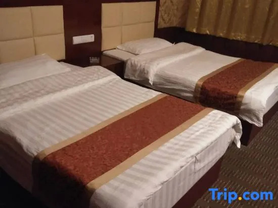 Huangqi Amulun Business Hotel