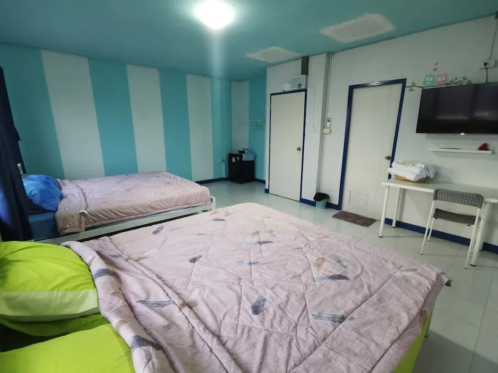J Room Bangsaen