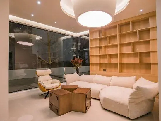 Yunyue Shanyu Homestay (Shili Gallery Yulonghe Branch)