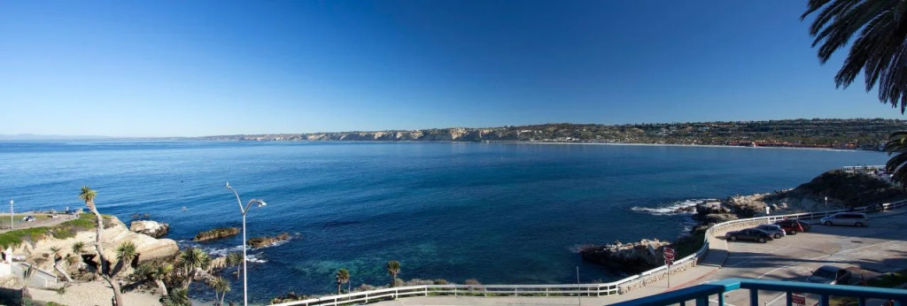 La Jolla Cove Suites