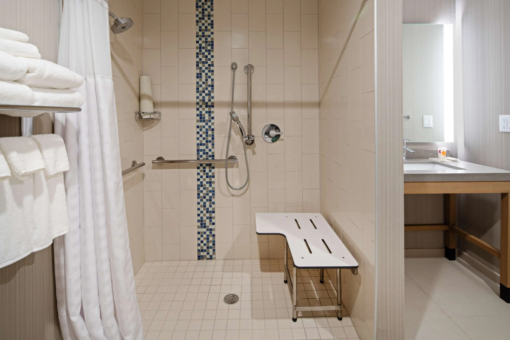 Hyatt Place Bakersfield