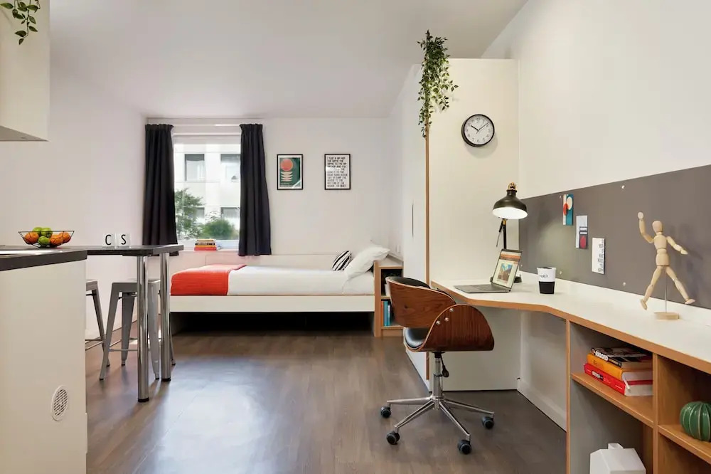 For Students Only - Asa Briggs House in Leeds