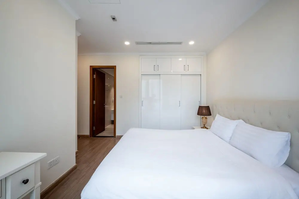 LUNA Apartment- Vinhomes Central Park