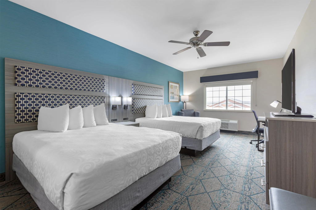 Best Western Plus Wasco Inn & Suites
