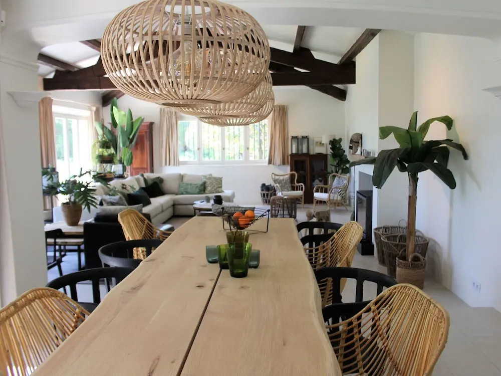 Luxurious Villa in Mougins with Swimming Pool