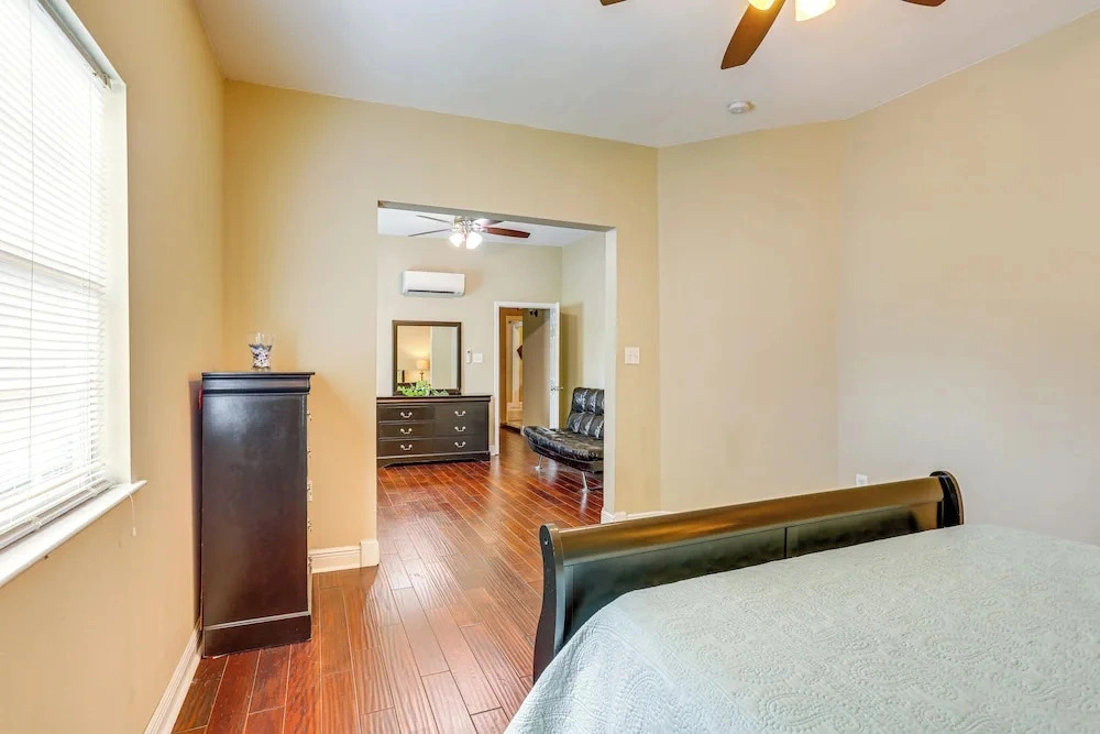 Historic Home + Carriage House in Mid-city Nola
