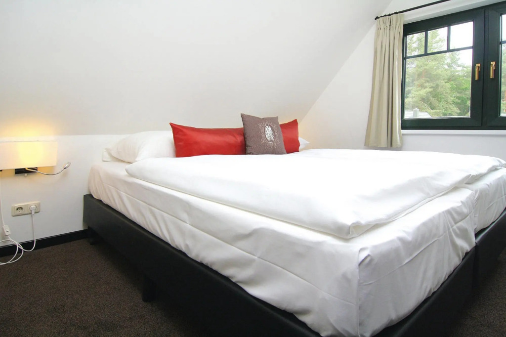 in Drewitz with 1 bedrooms and 1 bathrooms