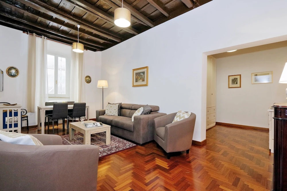 Pellegrino Apartments