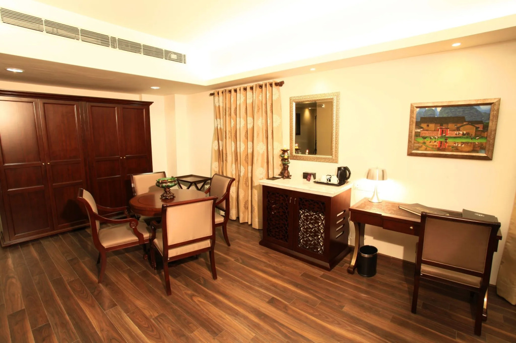 Hotel Rock Manali -A Unit of Akhnoor Hotels Pvt Ltd