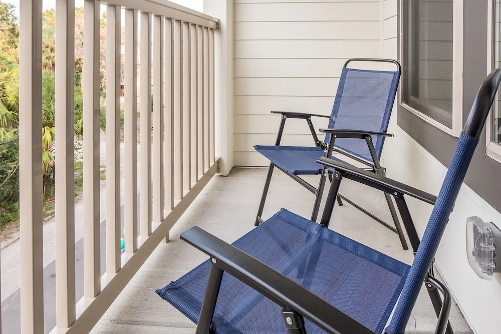 2 BR Apt Near St Johns River by Frontdesk