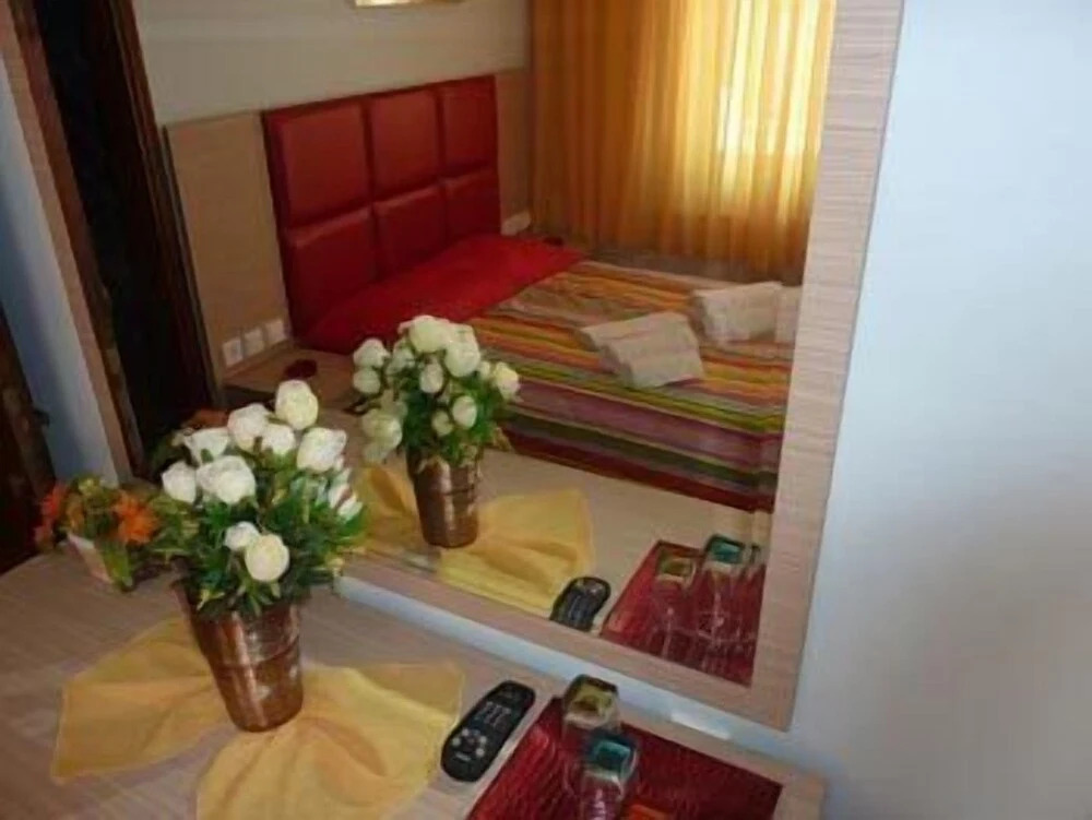 Hotel White Rose Beach