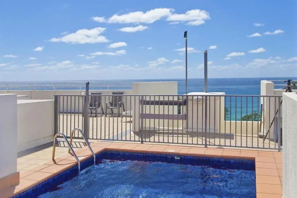 1BR Studio near the Beach with Rooftop Pool