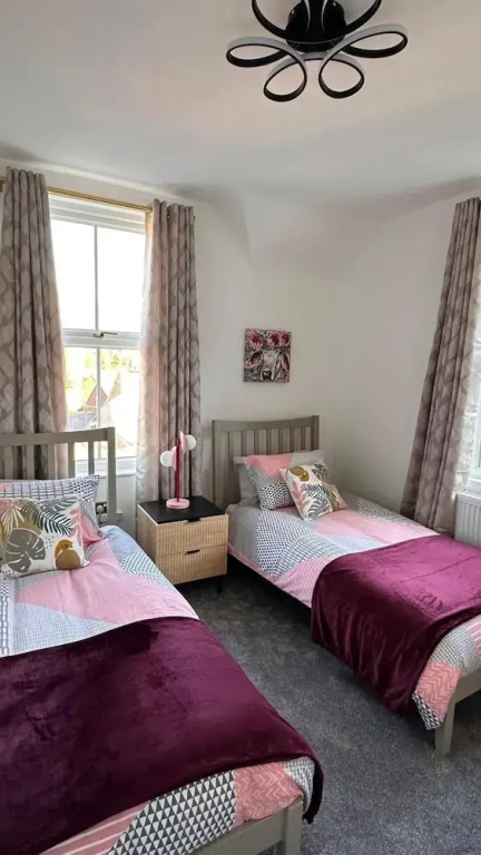 Llangollen Retreat With Stunning Views of the Castle