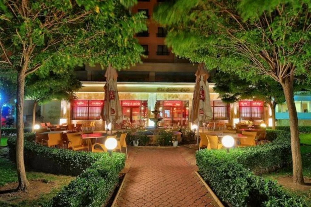 Kris Apartments at Paradise Green Park -FREE Parking
