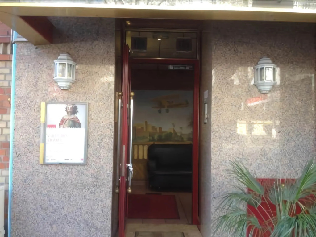 Aero Hotel