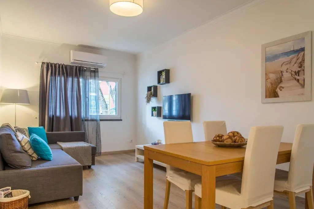 Charming and Central Apart - 350m from the beach