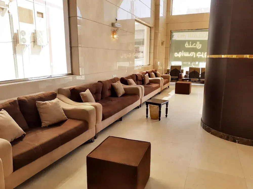 Oyo 452 Eskan 7 Hotel