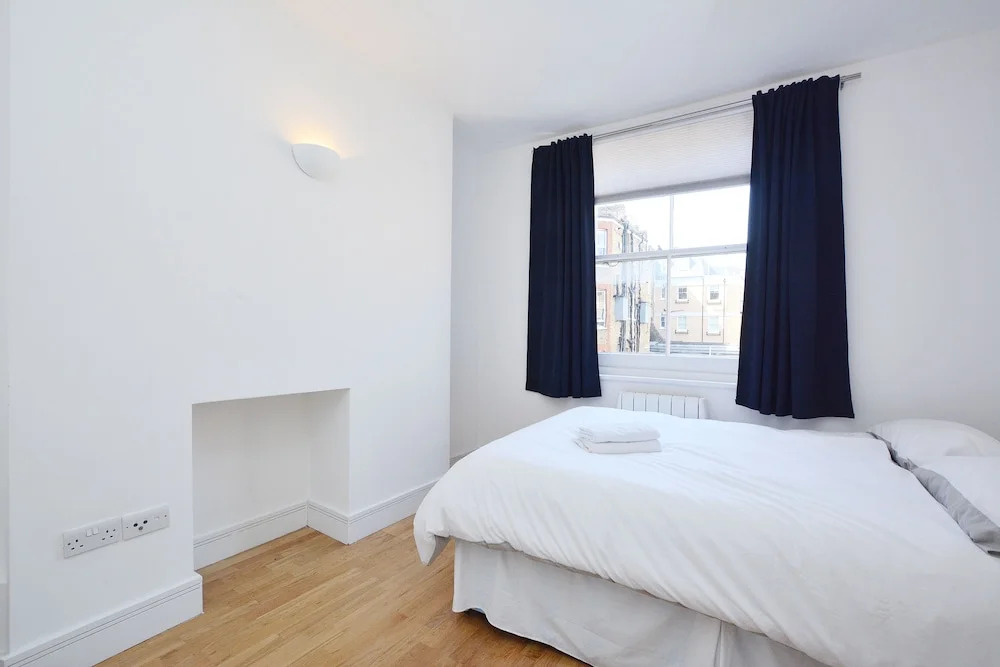 Elegant Oxford Street Apartments
