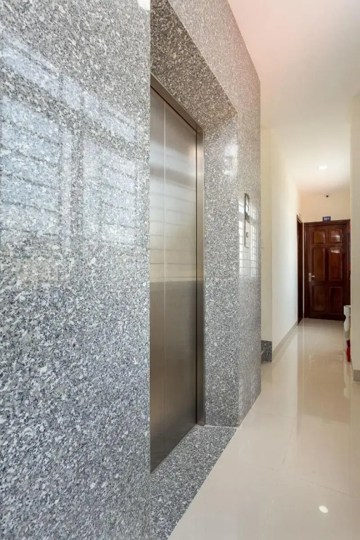 Marine Hotel & Apartment
