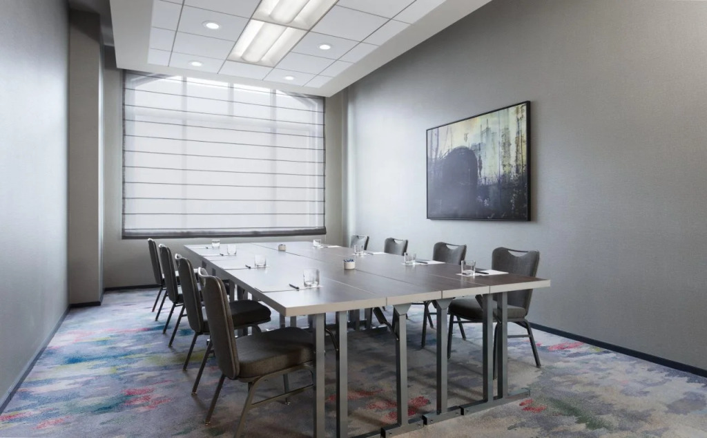 The Lofton Hotel Minneapolis, Tapestry Collection by Hilton