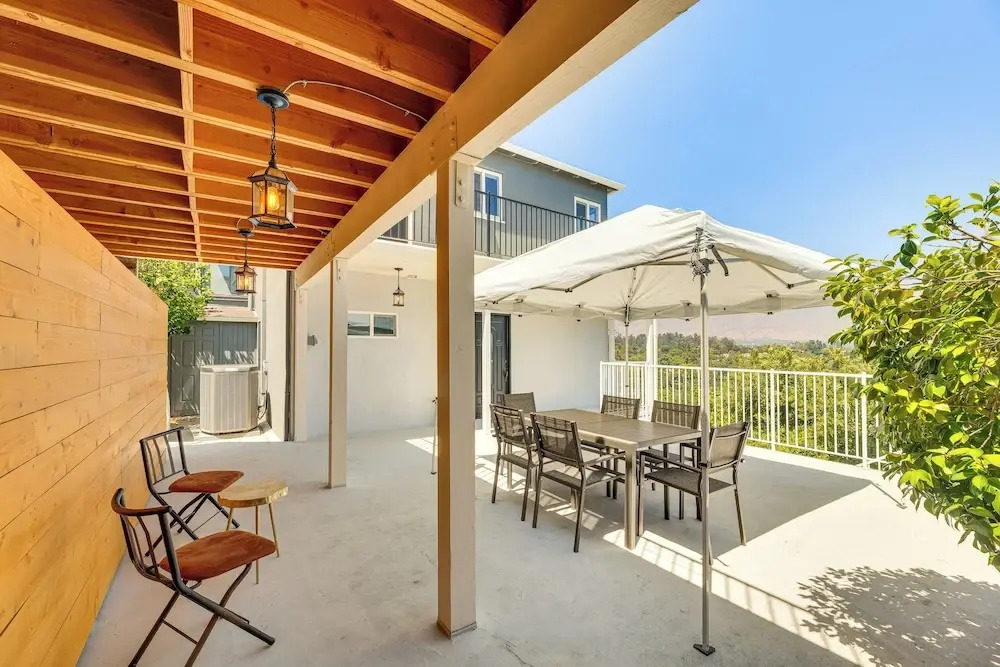 2 Mi to Rose Bowl Stadium: Mtn-view Gem w/ Patio