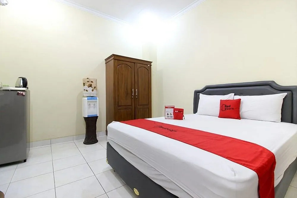 RedDoorz @ Condong Catur 2