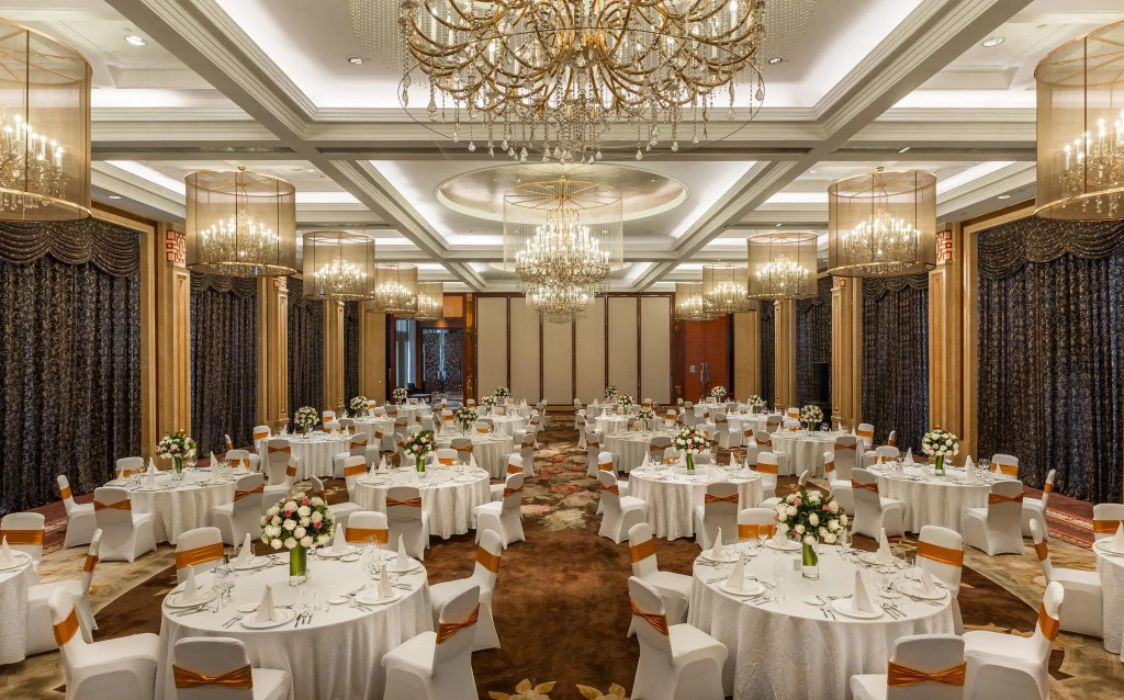 InterContinental Chengdu Century City by IHG