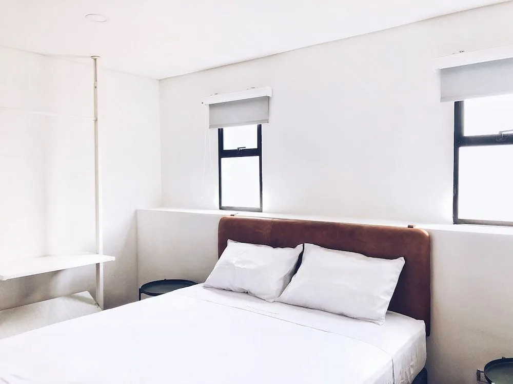 574 Hotel
